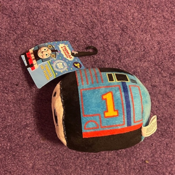 Thomas the Train set of Hat, Plush, and flashlight keychain -NWT - Picture 5 of 7